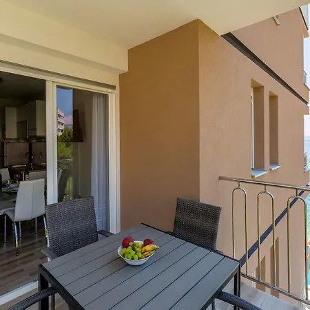 Villa Veronika Omis Exterior photo