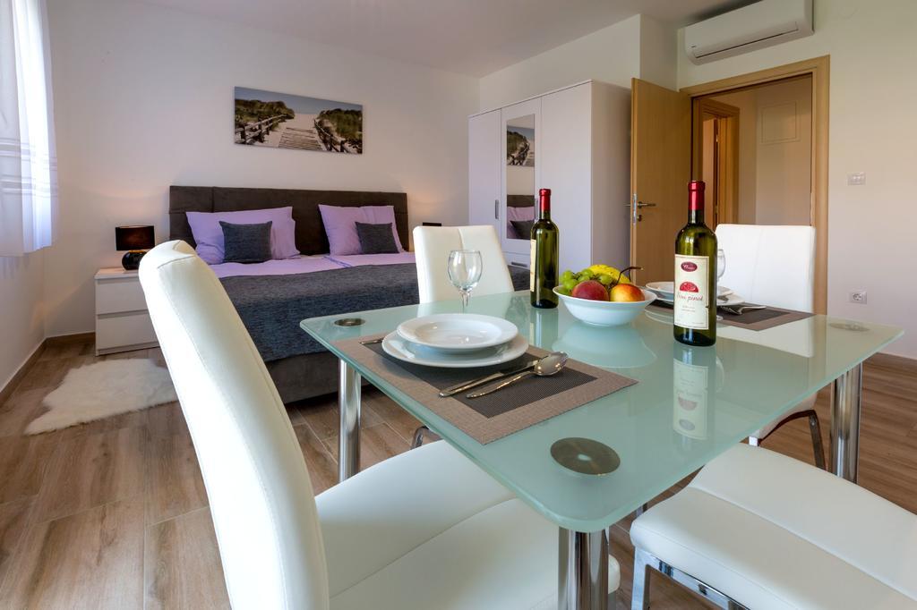 Veronika Apartment